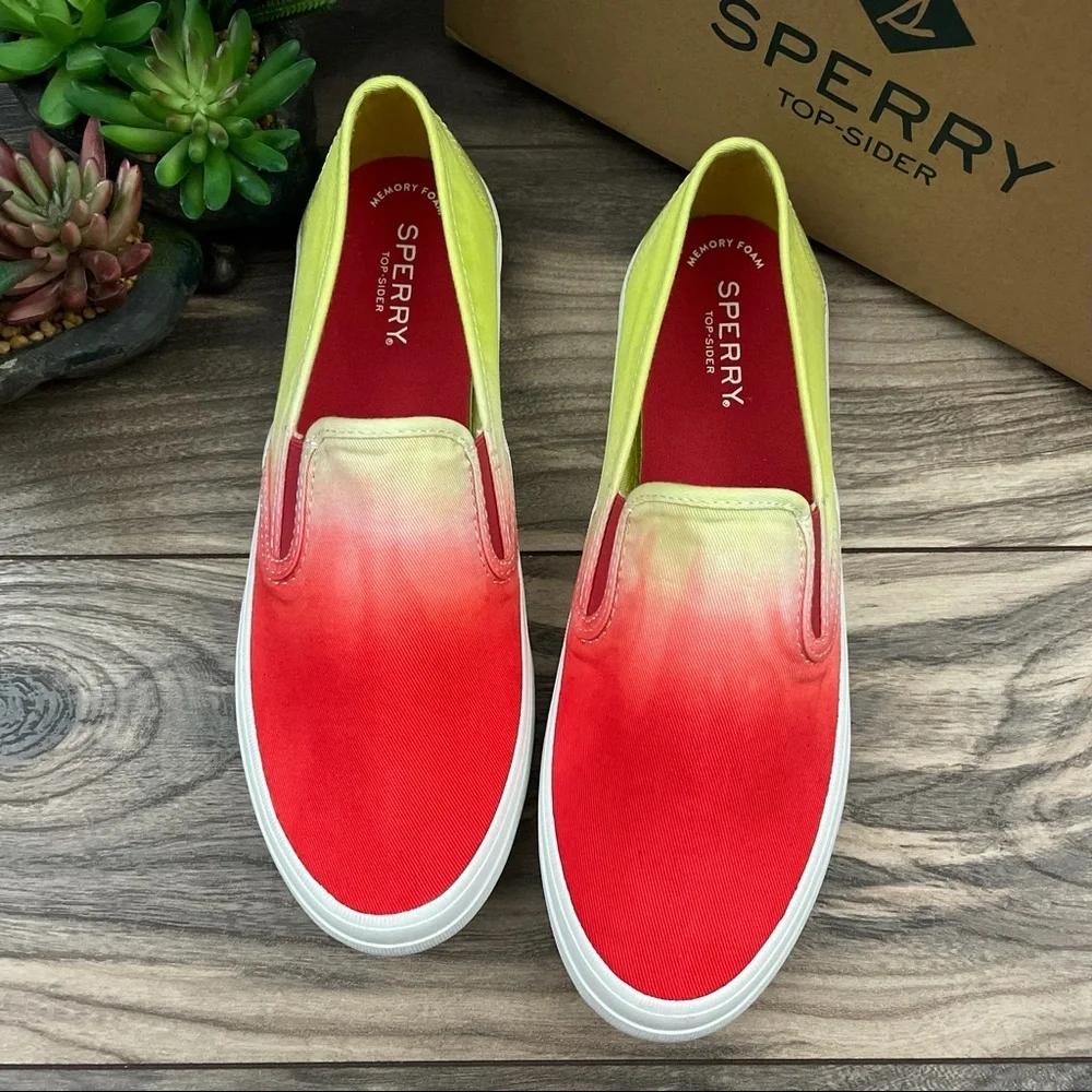 NIB Sperry Seaside Dip Dye Slip On Canvas Sneaker